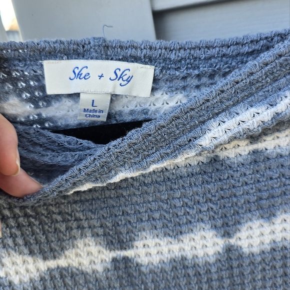 She + Sky Tie Dye Top - Picture 4 of 8